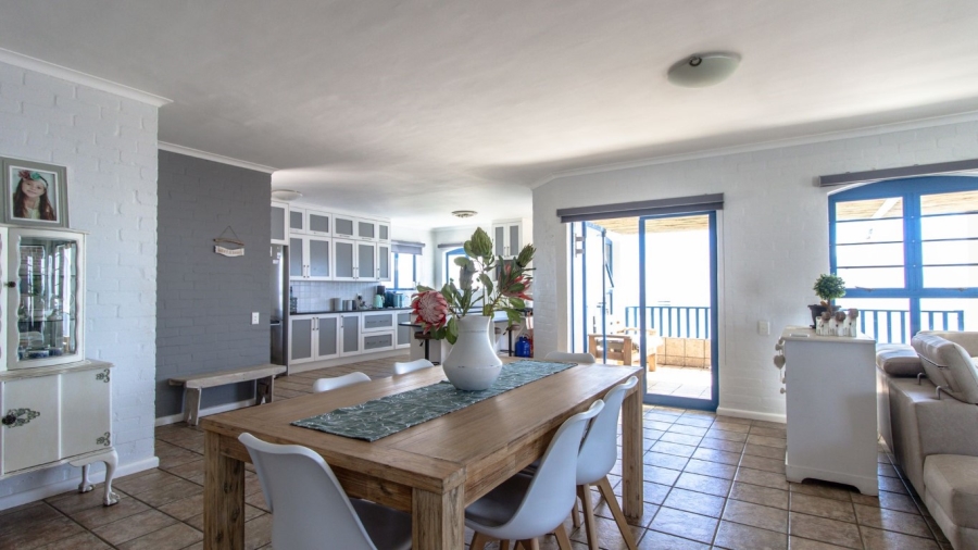4 Bedroom Property for Sale in Paradise Beach Western Cape